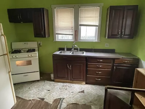 Chicago, IL 60644,5252 W Ferdinand ST