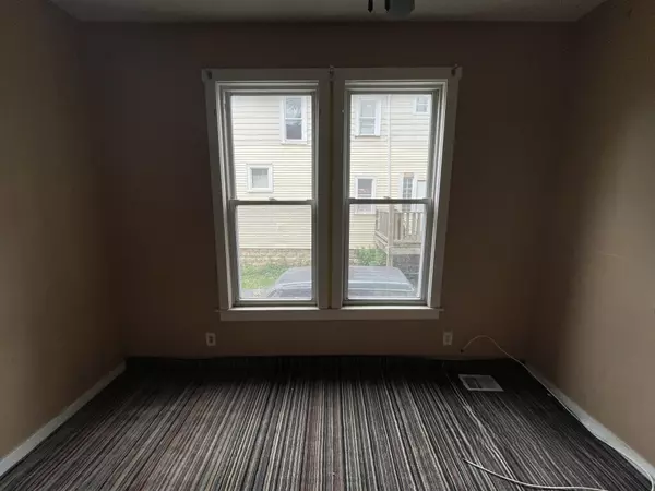 Chicago, IL 60644,5252 W Ferdinand ST