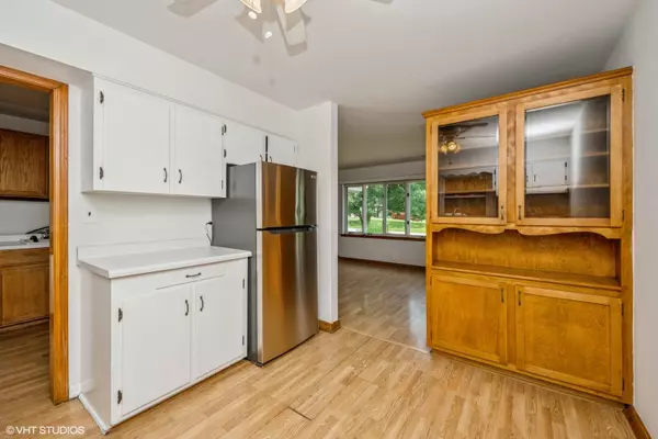 Mundelein, IL 60060,947 Ridgeland AVE