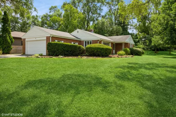 Mundelein, IL 60060,947 Ridgeland AVE