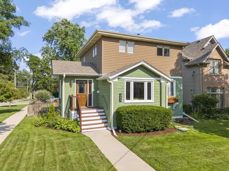 593 Prairie AVE, Glen Ellyn, IL 60137