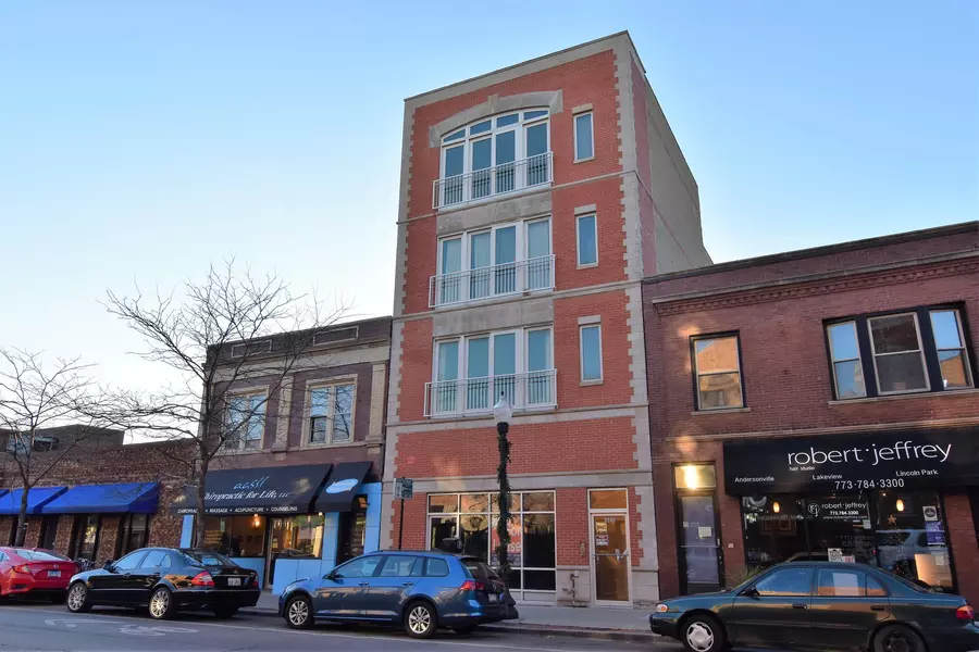 5140 N Clark ST, Chicago, IL 60640