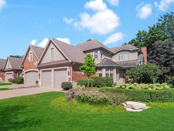 5617 Durand DR #5617, Downers Grove, IL 60516