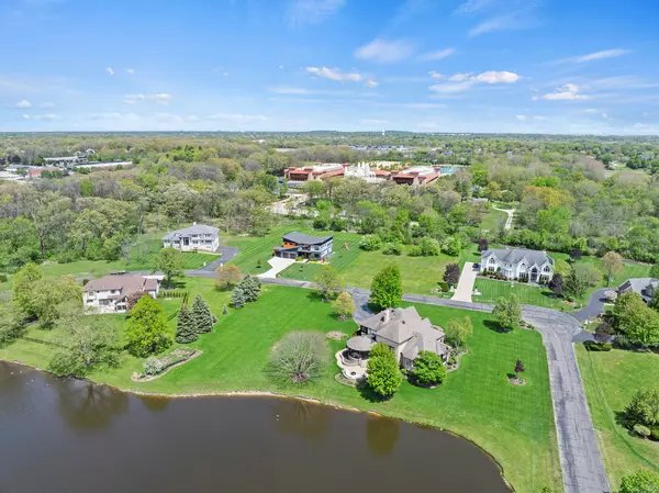 Wayne, IL 60184,4N707 White Oak LN