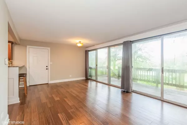 Lisle, IL 60532,5507 E Lake DR #101-B