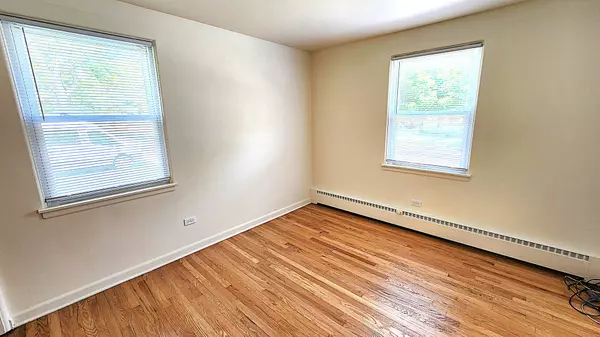 Franklin Park, IL 60131,9801 Schiller BLVD #1N