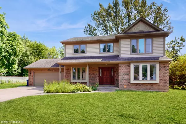 3425 Woodlawn AVE, Gurnee, IL 60031