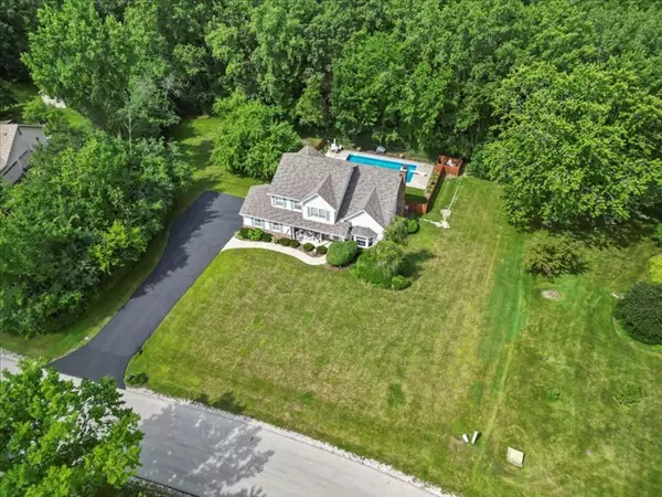 Libertyville, IL 60048,1625 Churchill CT