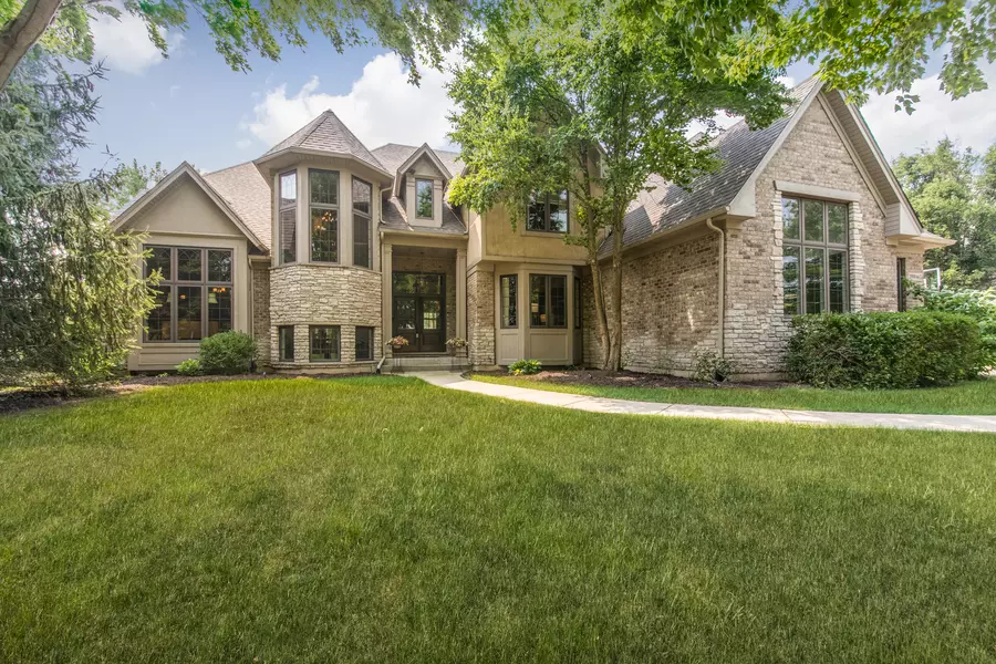 39W663 Henry David Thoreau PL, St. Charles, IL 60175