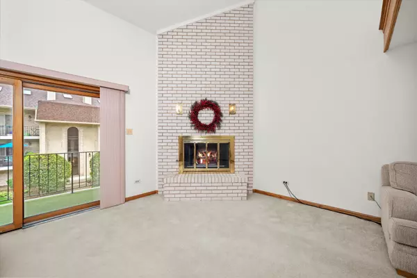 Palos Hills, IL 60465,9026 Del Prado DR #2N