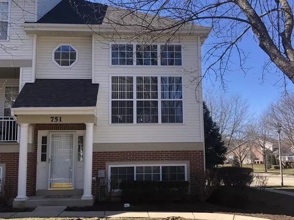 751 Pheasant Run TRL, St. Charles, IL 60174