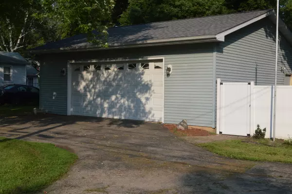 Walnut, IL 61376,309 S Main ST