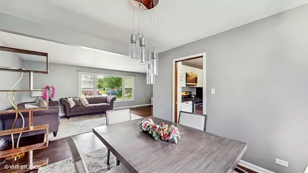 Orland Park, IL 60462,8554 Fir ST