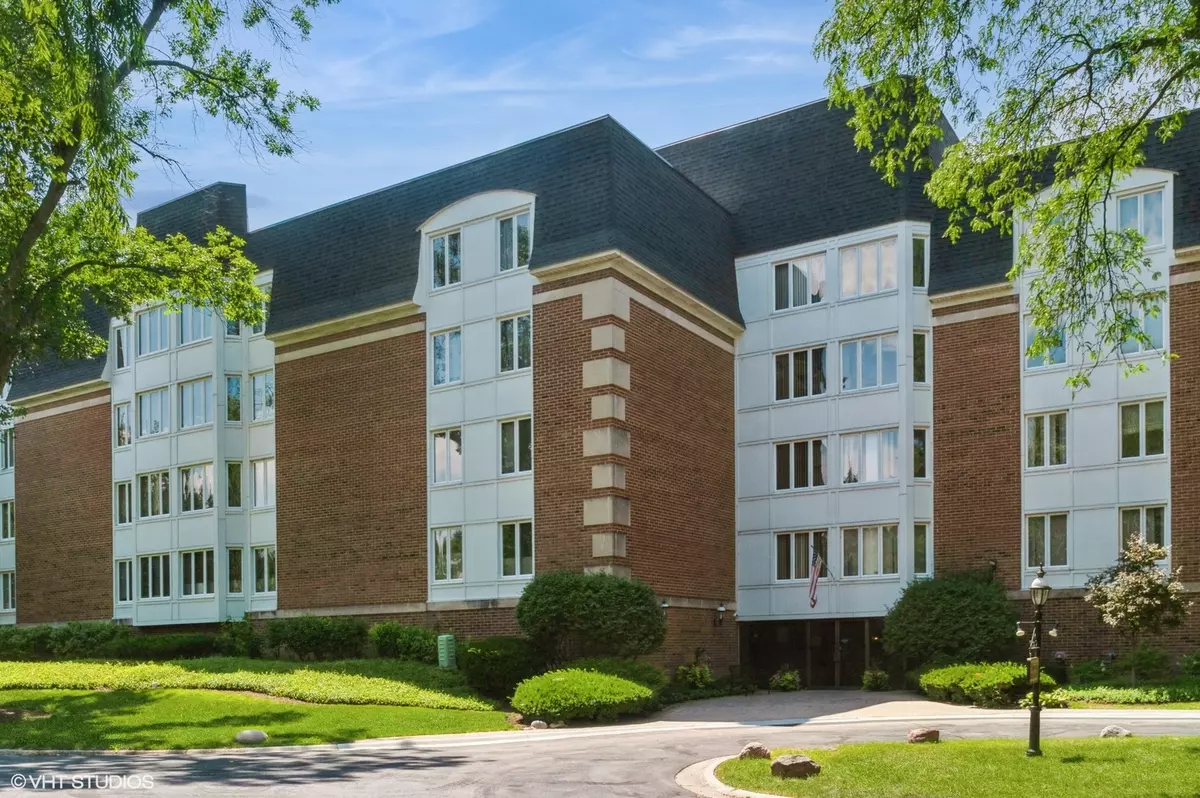 Buffalo Grove, IL 60089,175 Lake BLVD #308