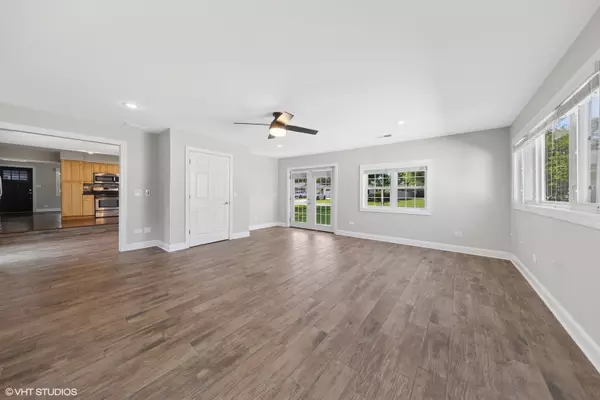 Clarendon Hills, IL 60514,132 MOHAWK DR