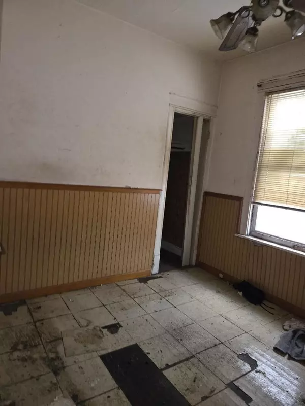 Chicago, IL 60637,6655 S Wabash AVE