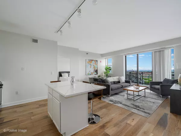 Chicago, IL 60605,5 E 14th PL #1506
