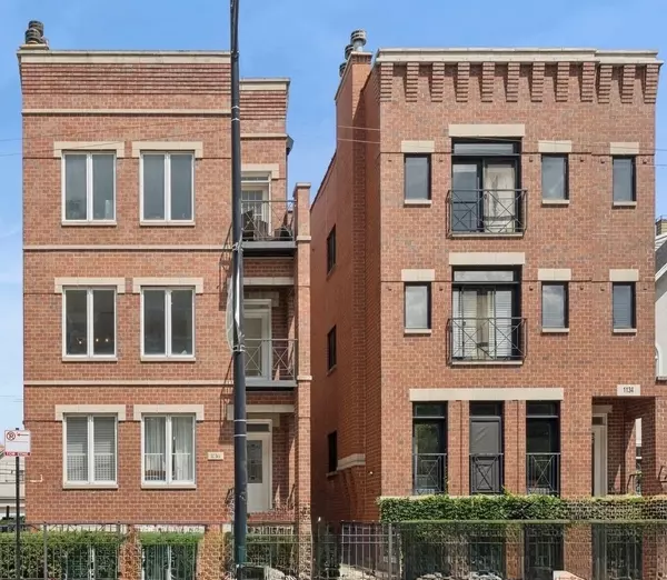 1136 W Fullerton AVE #2, Chicago, IL 60614