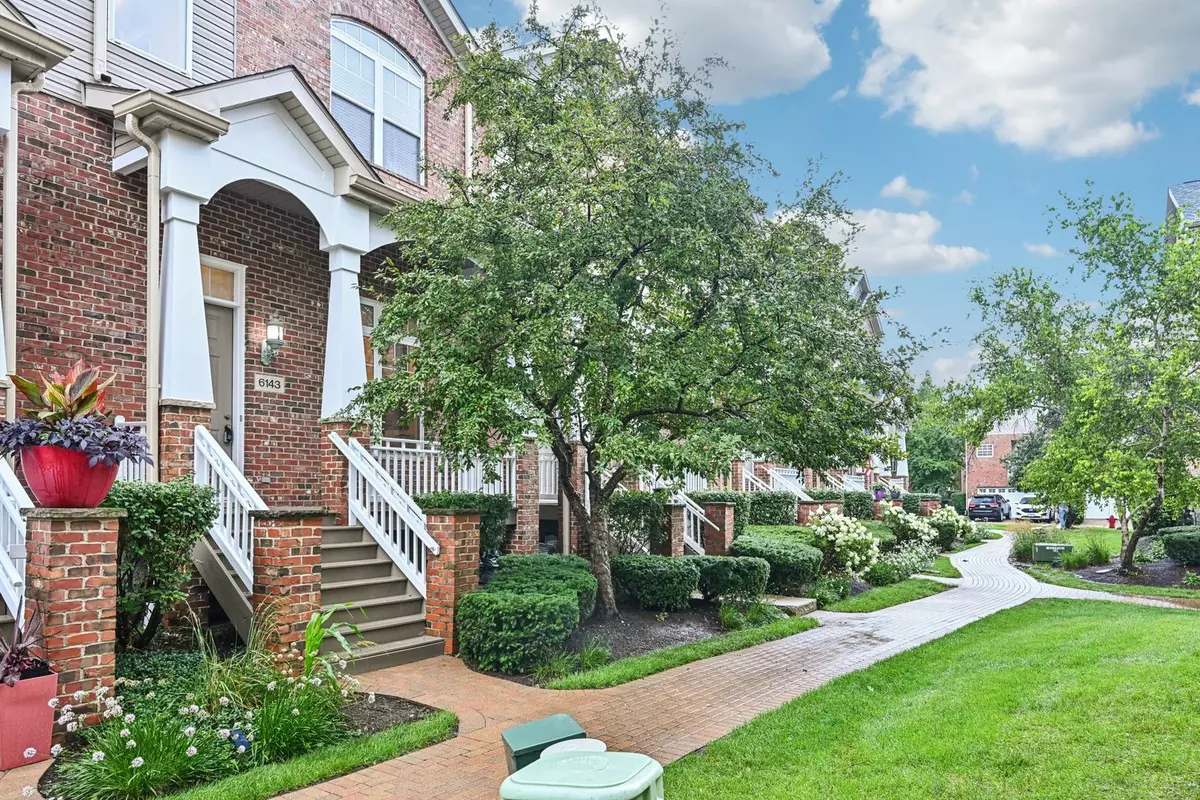 Lisle, IL 60532,6143 River Bend PL
