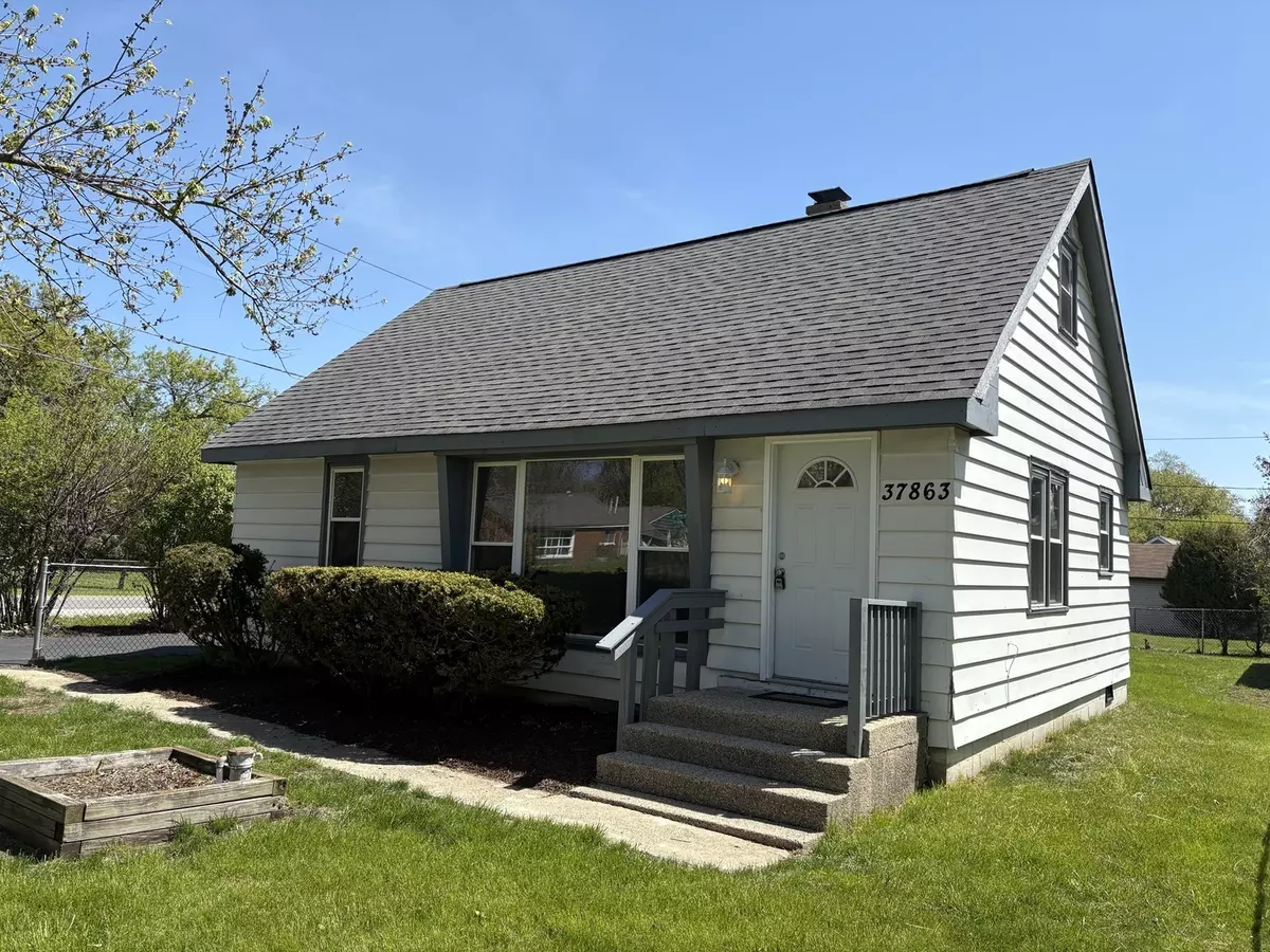 Beach Park, IL 60087,37863 N Harper RD