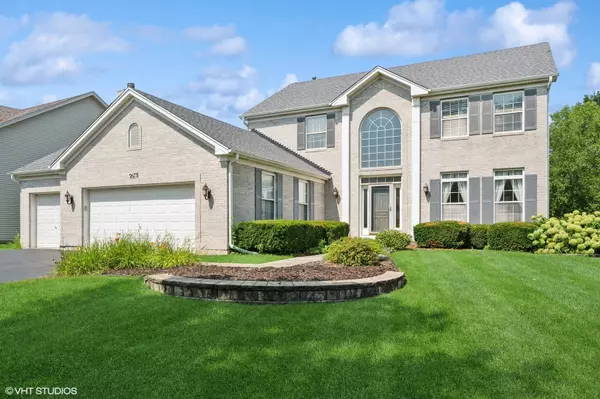 2673 Dunrobin CIR, Aurora, IL 60503