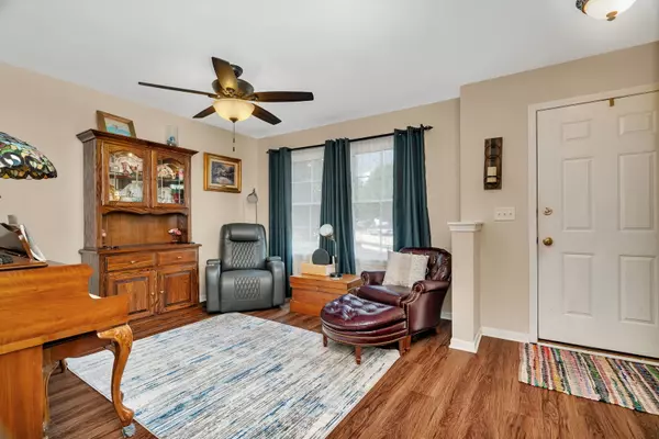 Plainfield, IL 60586,2405 Twin Fountain CT