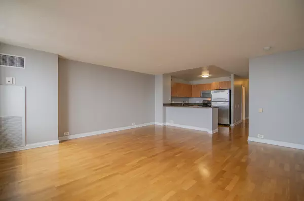 Chicago, IL 60611,474 N Lake Shore DR #4907