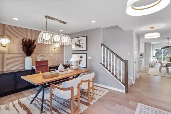 North Aurora, IL 60542,876 Fair Meadow CT