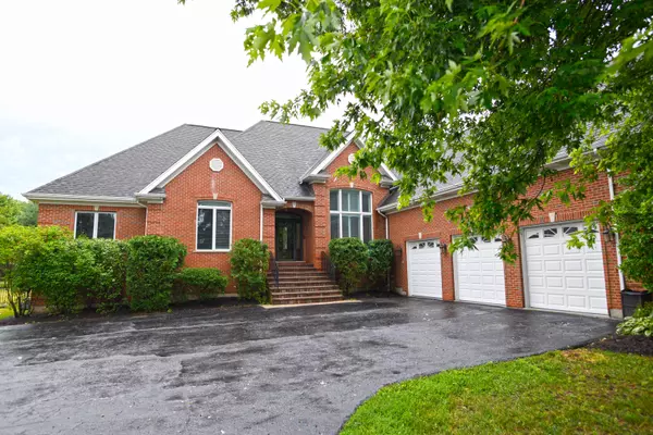 26159 N Hill AVE, Wauconda, IL 60084