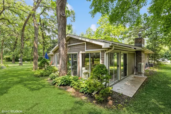 Union, IL 60180,9913 Forest LN