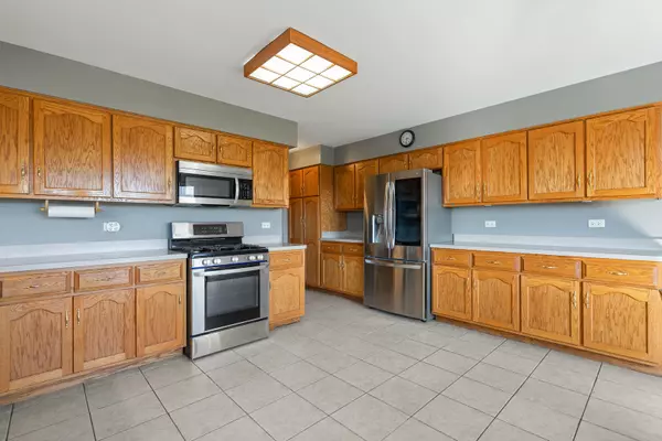 Homer Glen, IL 60491,12459 Rosewood DR