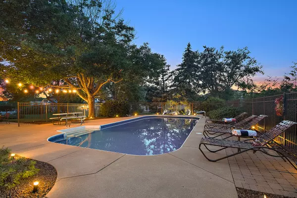 Orland Park, IL 60467,16840 Highbush RD