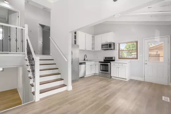 Villa Park, IL 60181,720 W Terrace ST