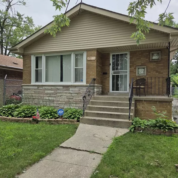 15603 Marshfield AVE, Harvey, IL 60426