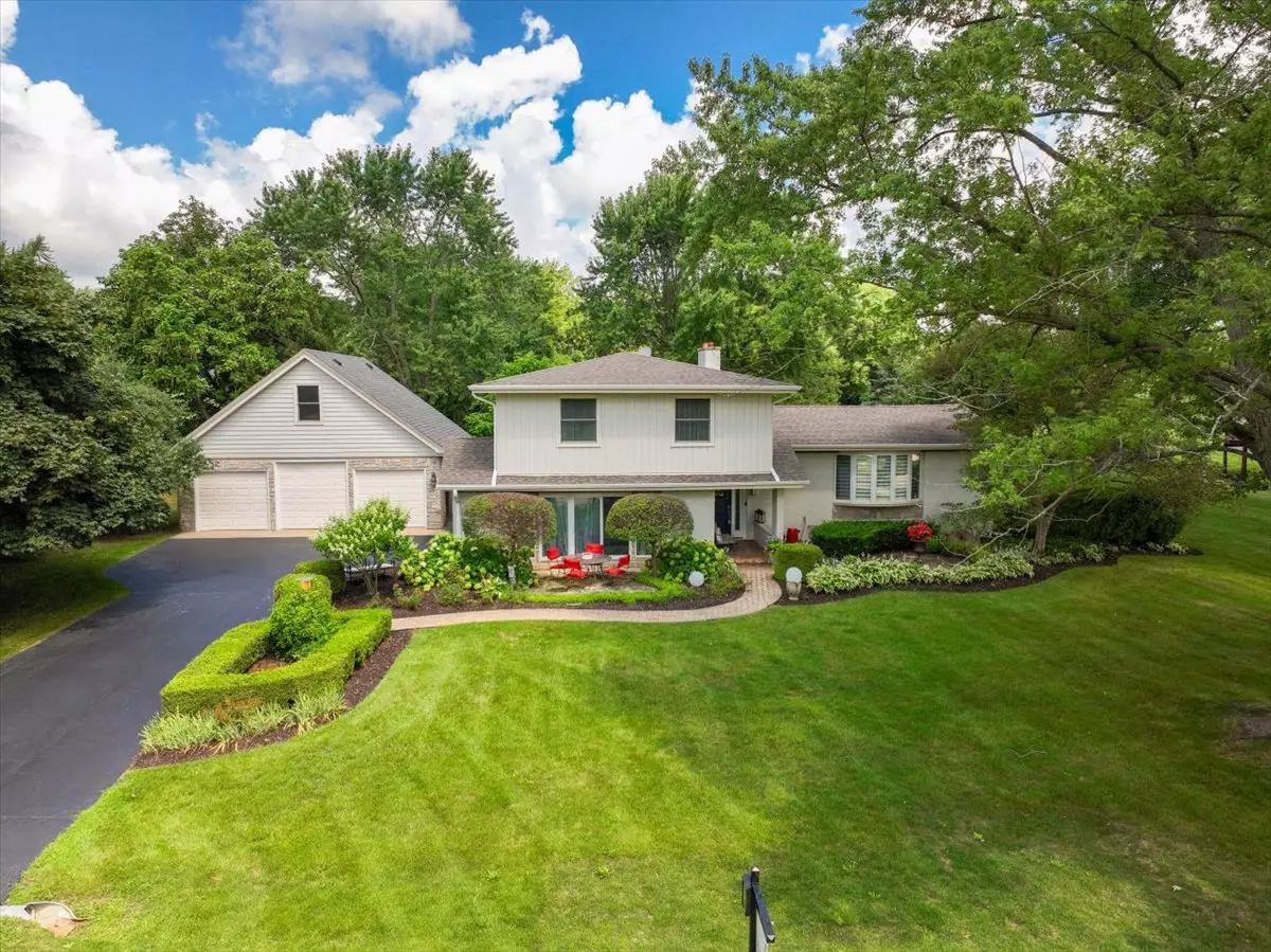 Barrington, IL 60010,25482 W Lake Shore DR