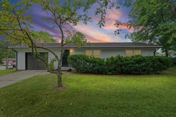 Urbana, IL 61802,2207 E Country Squire DR