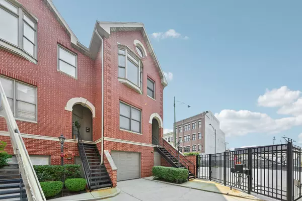 2243 N GREENVIEW AVE #D, Chicago, IL 60614