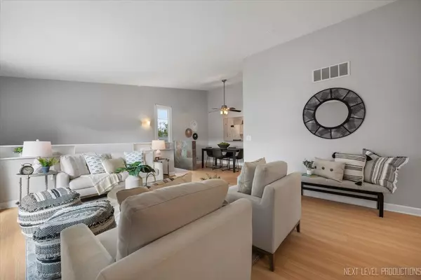 Bloomingdale, IL 60108,213 DARTMOUTH CT #D