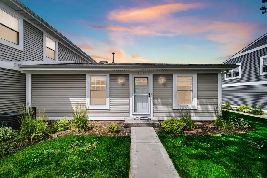 323 SOMERSET LN #323, Vernon Hills, IL 60061