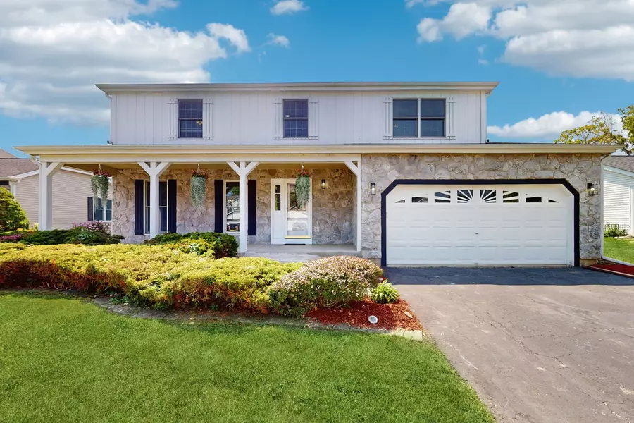 109 Picardy LN, Wheeling, IL 60090