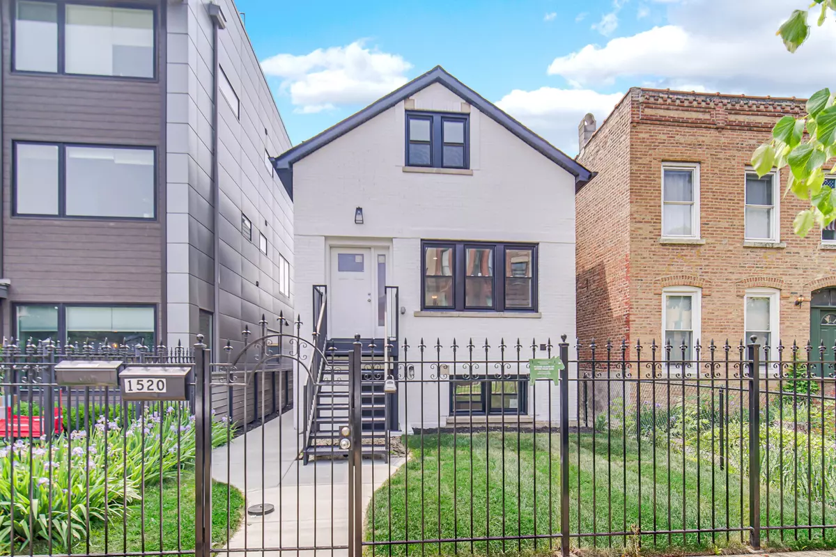 Chicago, IL 60622,1520 N Campbell AVE