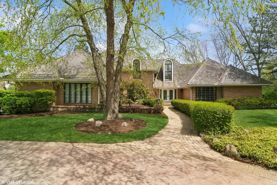 80 Gaelic CT, Inverness, IL 60010