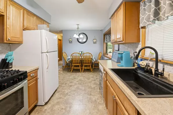 Rockford, IL 61108,2335 CORNELL DR