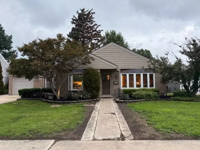 Oak Lawn, IL 60453,4930 W 92nd ST
