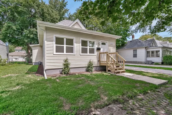 Pontiac, IL 61764,721 W South ST