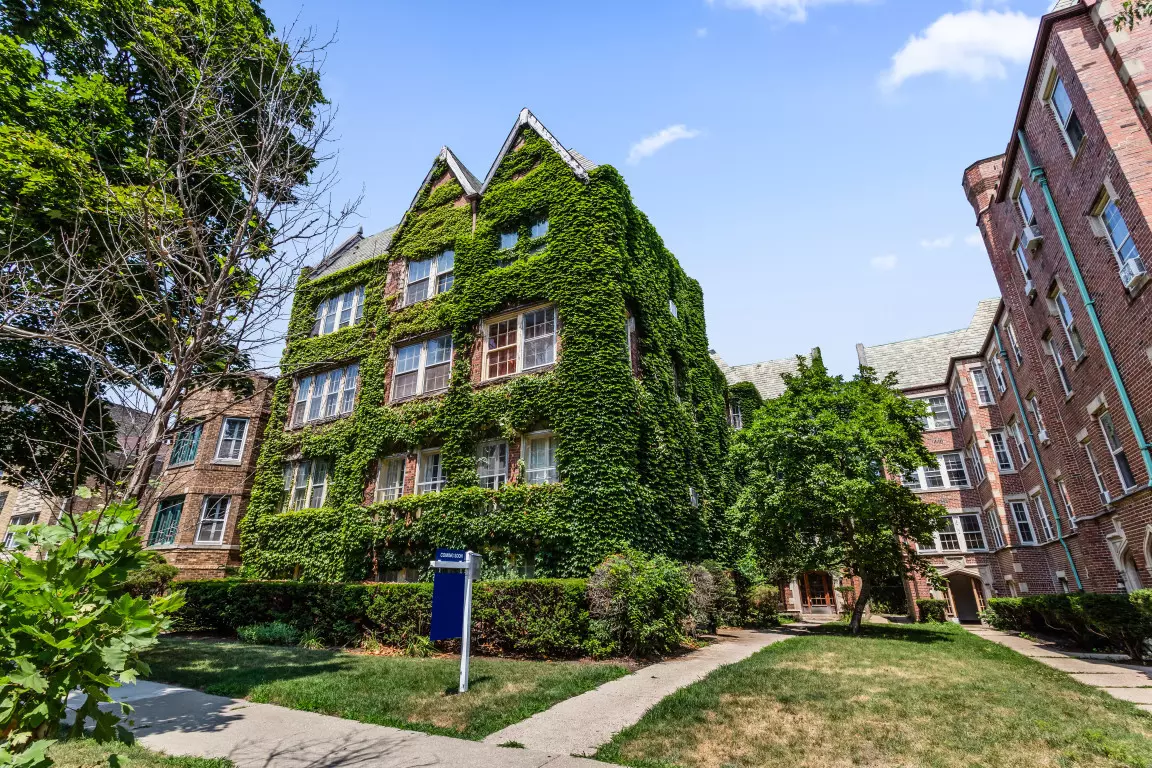 Evanston, IL 60202,819 Brummel ST #3S