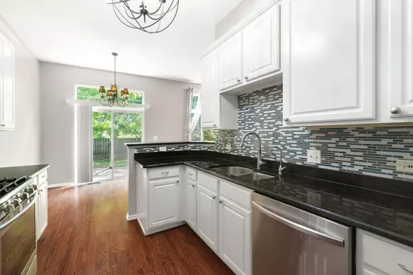 Naperville, IL 60564,3331 Rosecroft LN