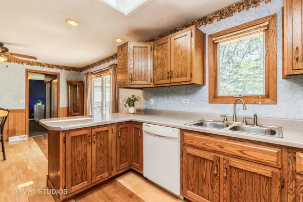 Lake Villa, IL 60046,36563 N Helen DR