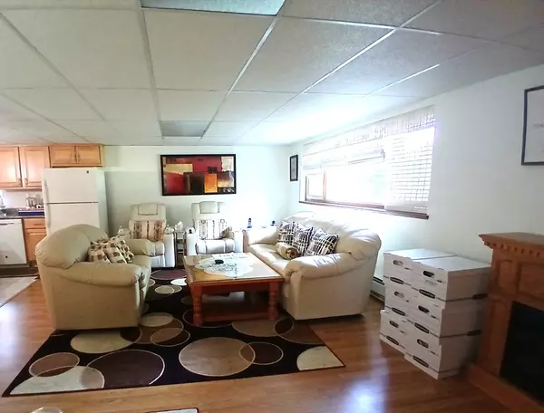 Brookfield, IL 60513,4230 Prairie AVE