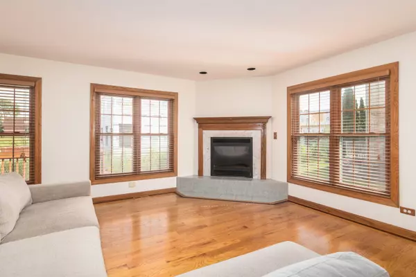 Tinley Park, IL 60477,6840 179th ST